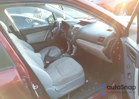 2015 Subaru Forester 2.5I z USA, uszkodzony, nr VIN JF2SJABC2FH555191